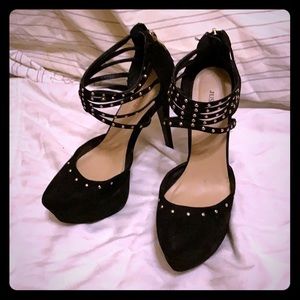 black 8 W JustFab shoes w silver studs worn once